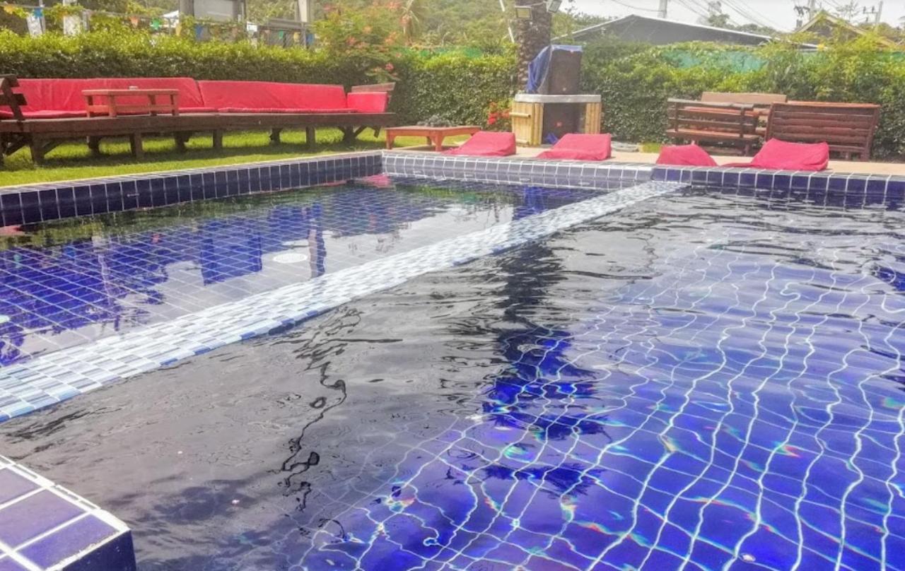 Wet! A Pool Party Hostel By Wild & Wandering Haad Rin Dış mekan fotoğraf